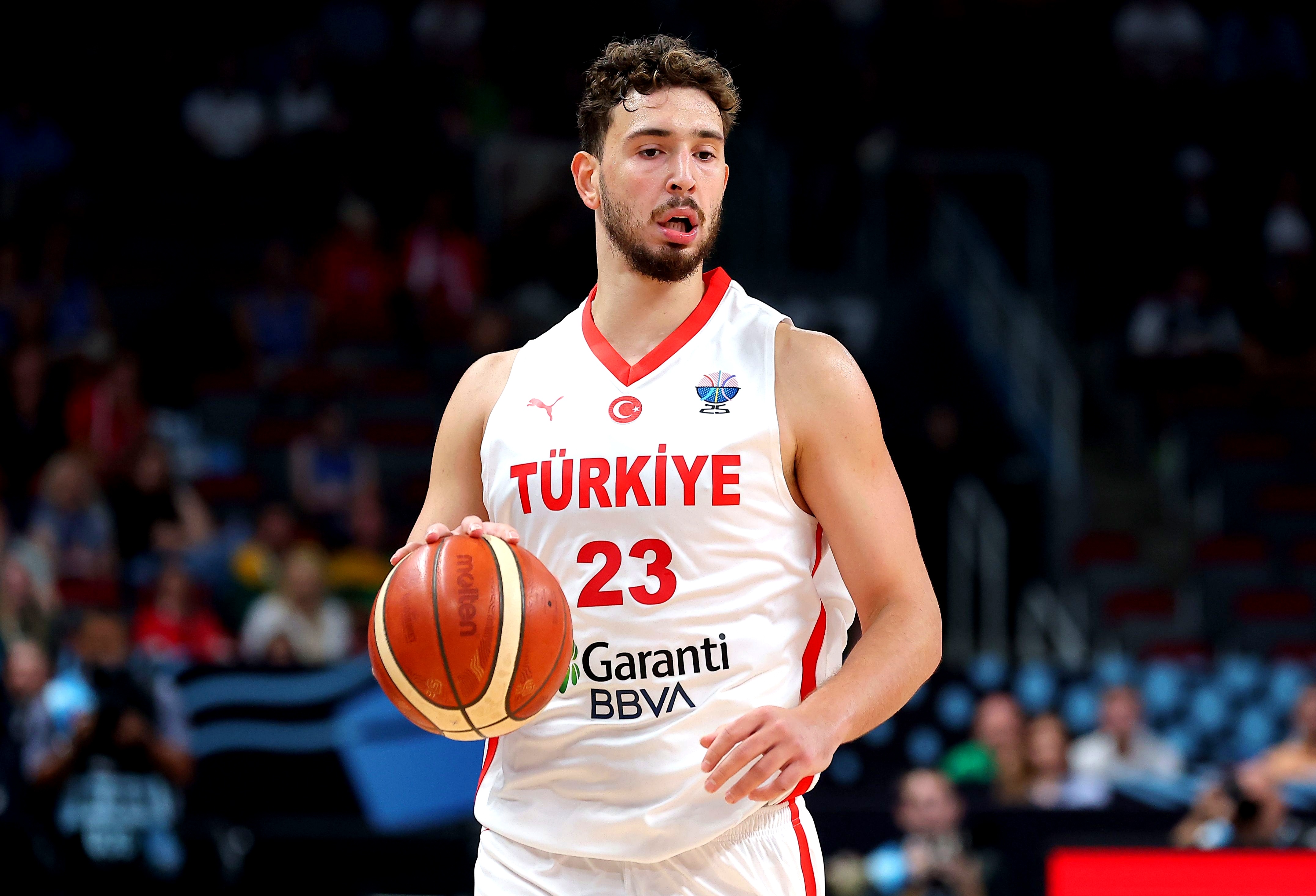 九游-关于欧篮联国际比赛日走向成谜；深圳男篮临场应变；更衣室稳定；轮换策略成焦点的信息-九游